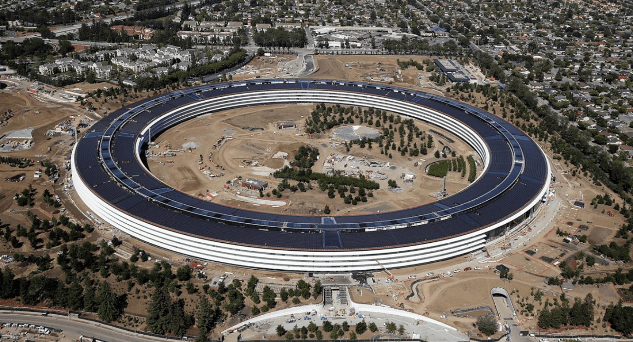 Apple's Monopolistic Tactics: A Former Executive's Insider Perspective
