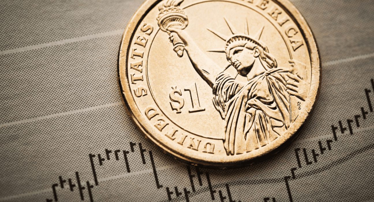 Dollar Falls to Nine-Month Low After Fed's Latest Interest Rate Decisions