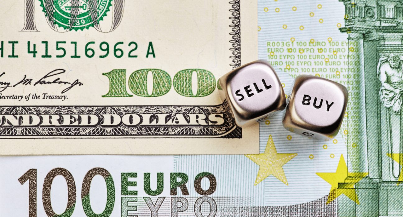 EUR/USD Falls Due to Strong US Economic Data: Will the Trend Continue?