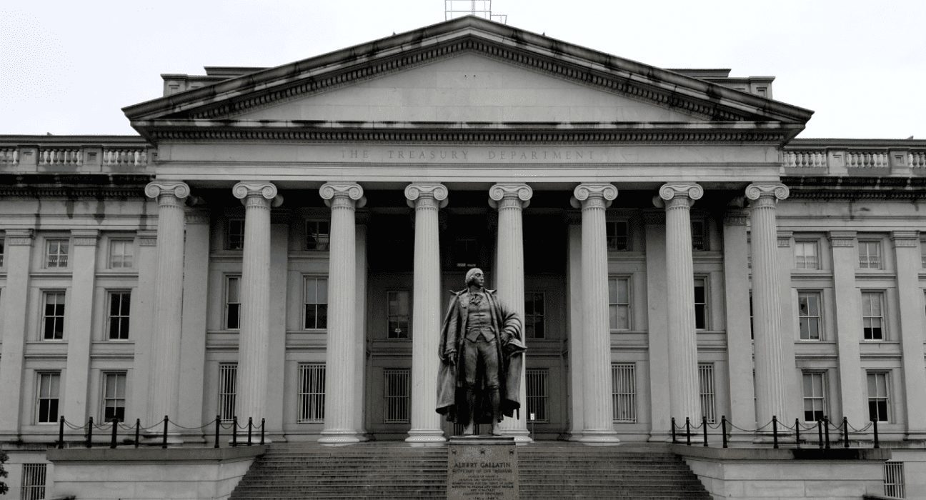 Market Mayhem: Growth Stocks Fall as Treasury Yields Soar