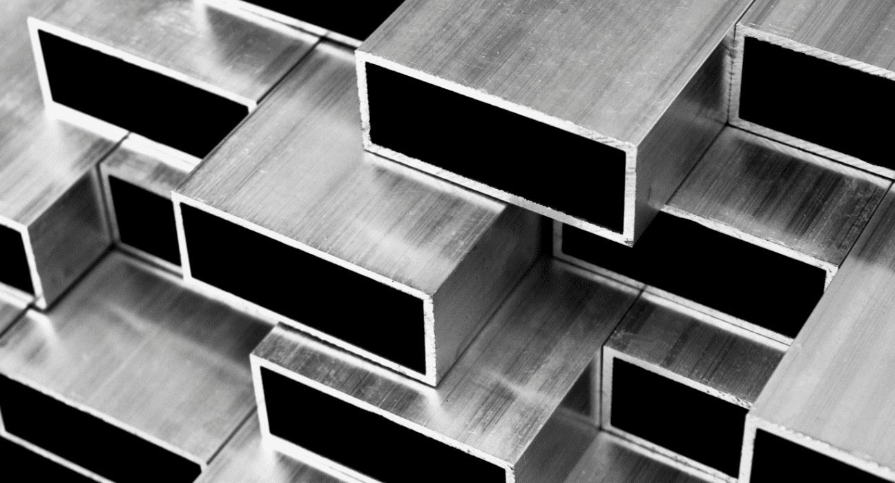 US Mulls 200% Tariff on Russian Aluminum as Tensions Escalate