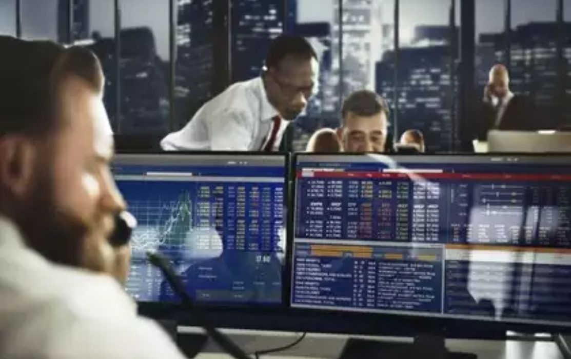 European Indices Fall as Banking Stocks Selloff on U.S. Probe
