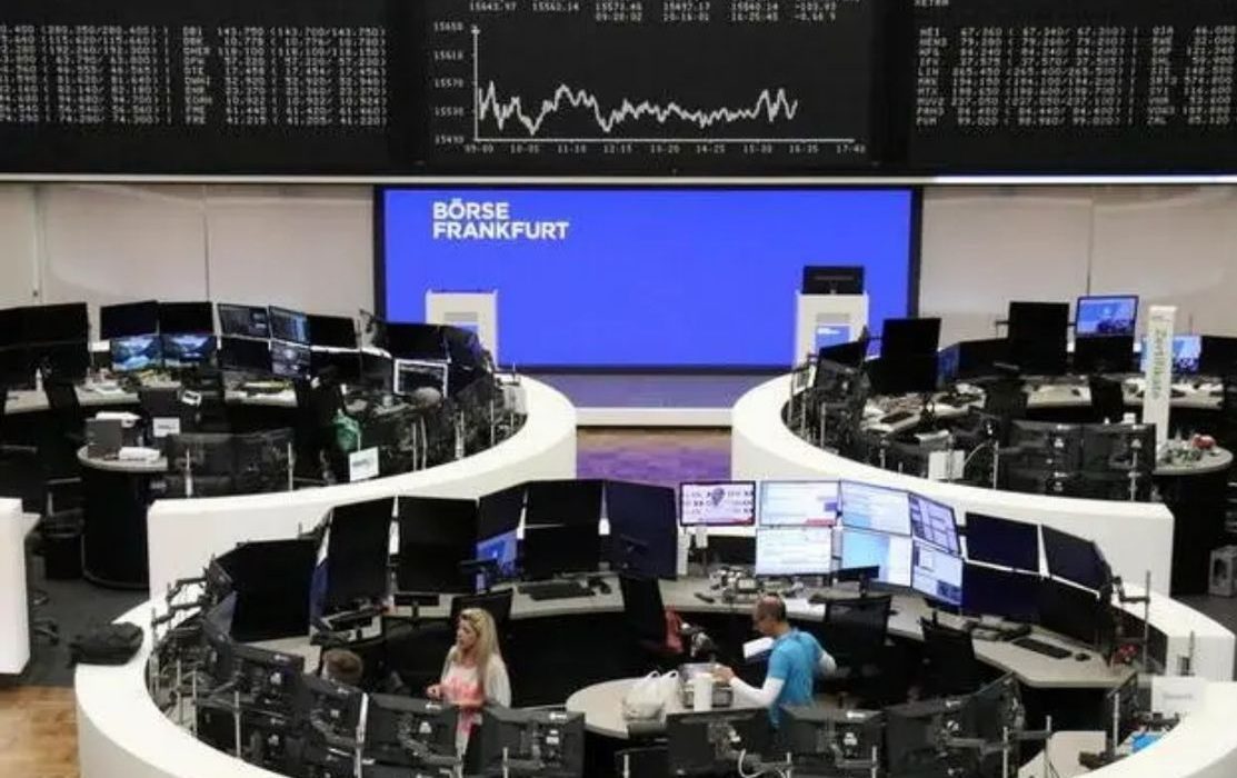 European banking stocks dip after US Treasury Secretary's statement on deposit insurance