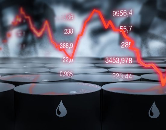 Oil Prices Fall as Interest Rate Hike Fears Dominate Market Sentiment