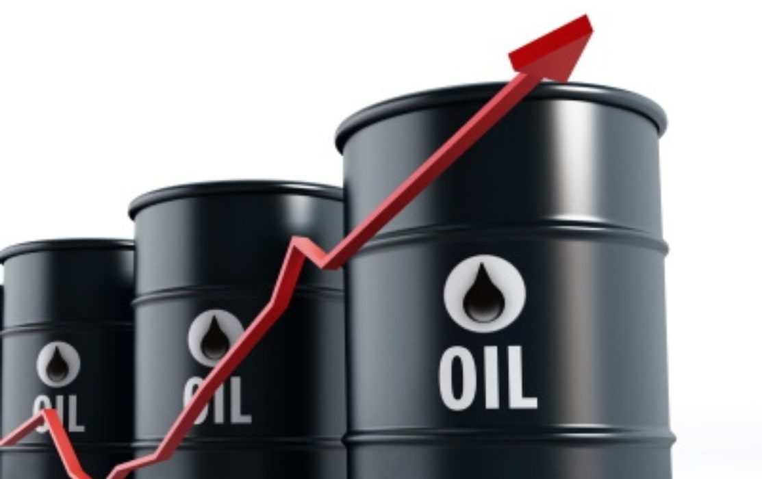 : Oil Prices Rise on Surprise Drop in U.S. Stockpiles and Halt in Exports from Iraq's Kurdistan Region