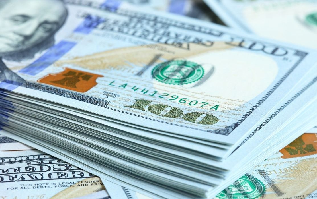 U.S. Dollar Rises Amid Banking Crisis and Fed Meeting Anticipation