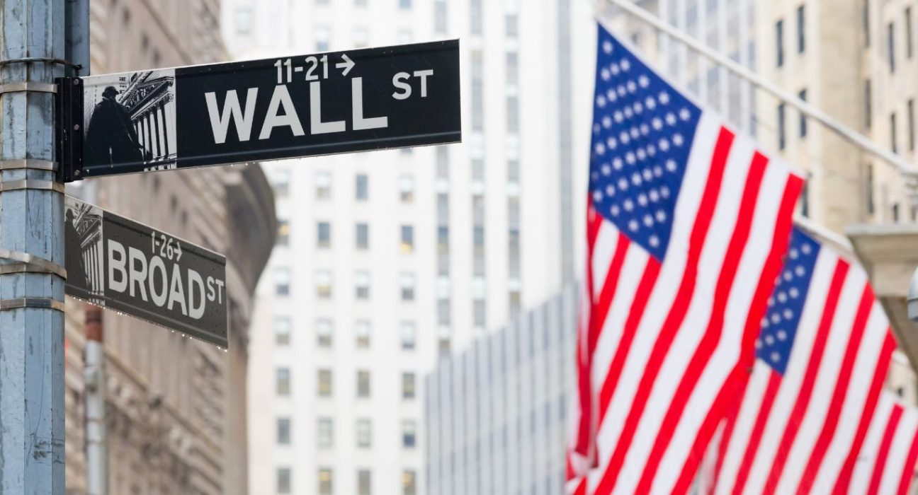 U.S. Stock Indexes Fall as Bank Shares Slide on SVB Financial's Capital Raising Efforts