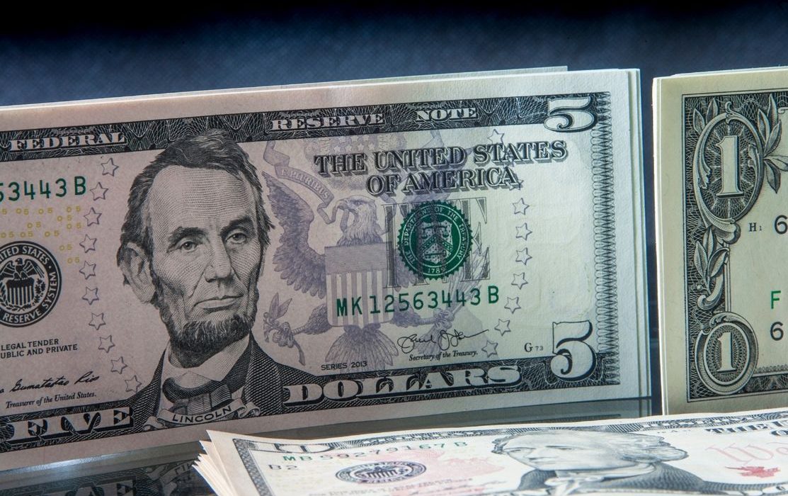 UBS' Acquisition of Credit Suisse Causes Dollar to Slide