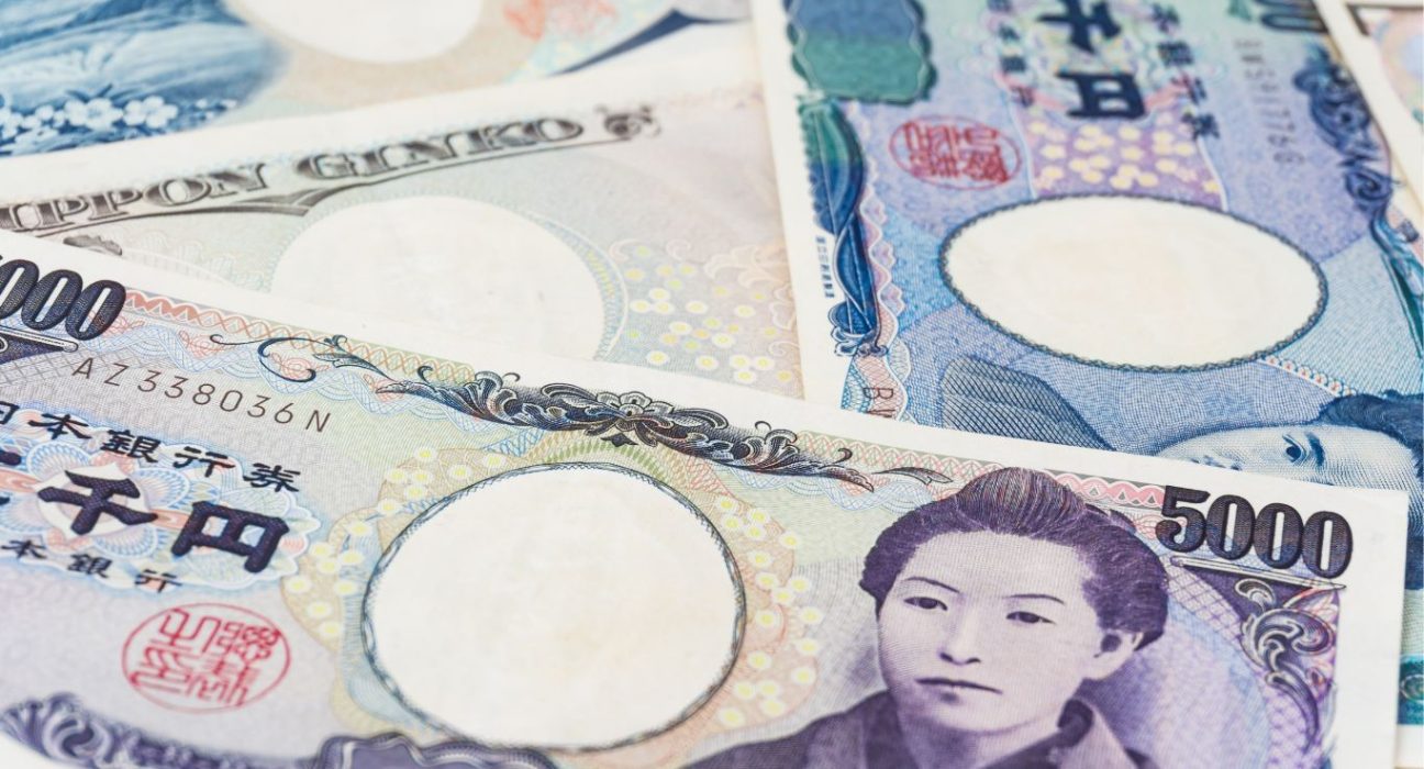 USD/JPY Drops to February Lows amid Risk-Off Sentiment