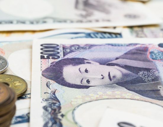USD/JPY Expected to Find Support at 130.15, says UOB Group Analysts