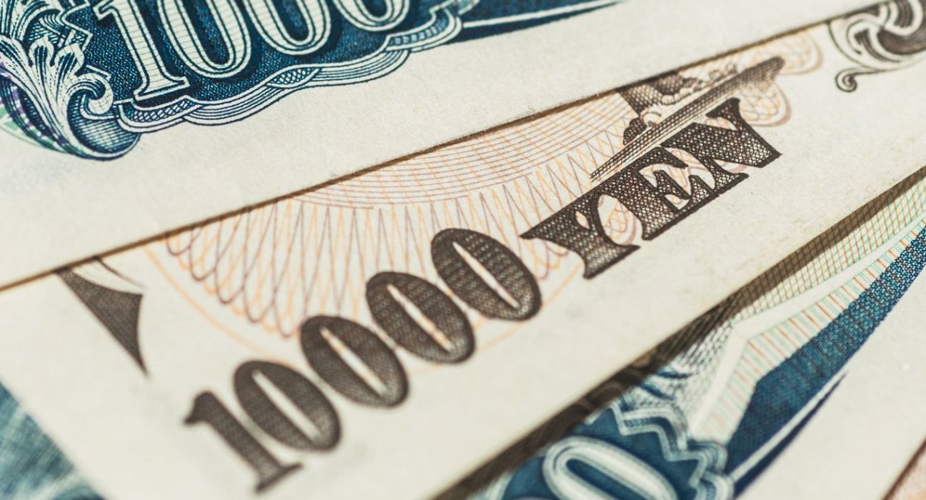 USD/JPY to Stabilize at 130.00 as Banking Fears Ease, Says MUFG Bank