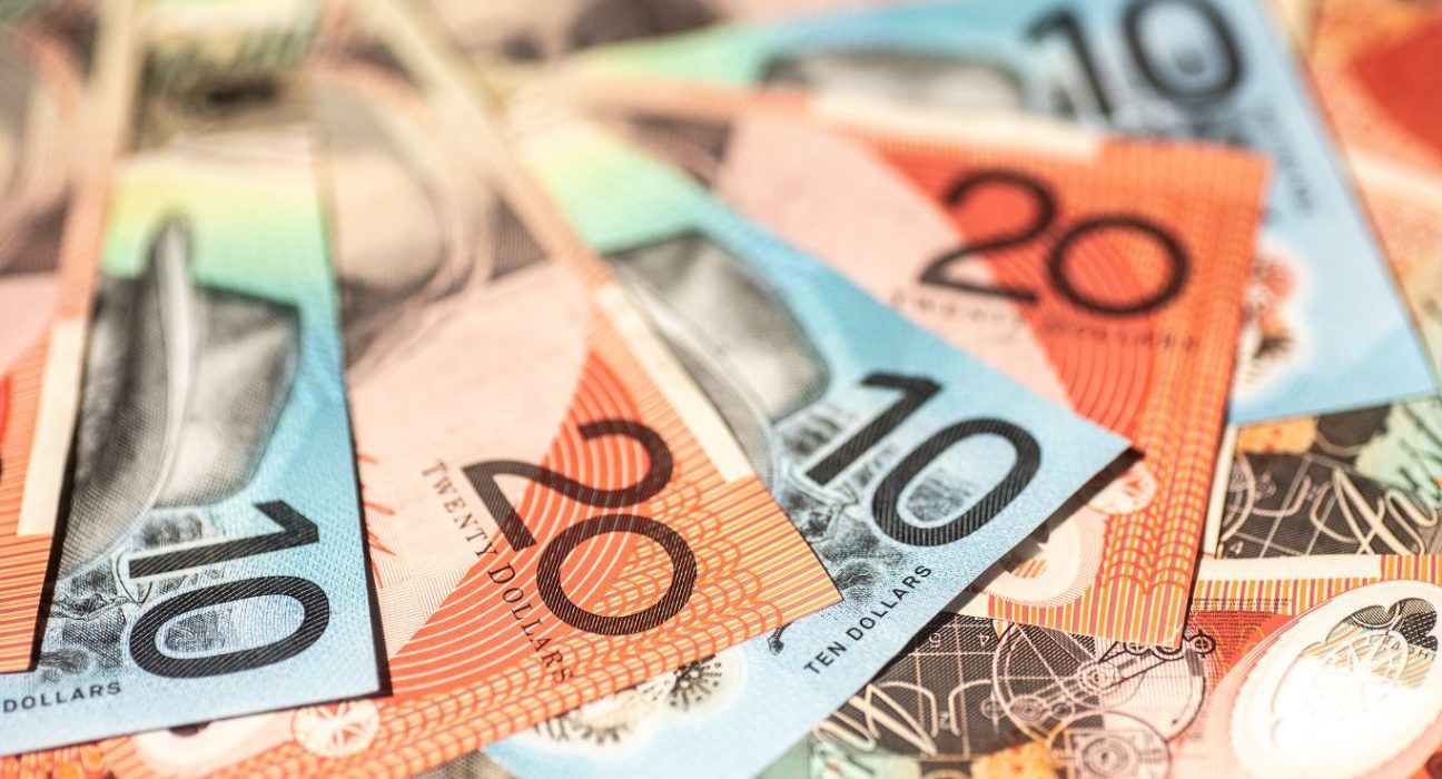 AUD/USD Rebounds Ahead of US Nonfarm Payrolls, Boosted by Positive News from China