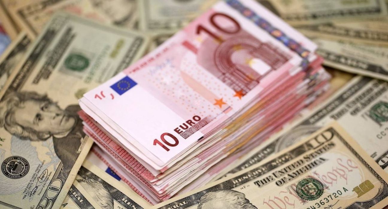 EUR/USD Bounces from Confluence Support Level on Broad-Based Dollar WeaknessEUR/USD Bounces from Confluence Support Level on Broad-Based Dollar Weakness