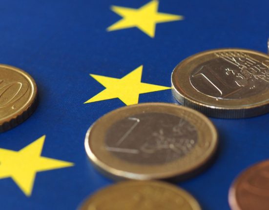EUR/USD Rallies on Risk-On Sentiment and German Inflation Data