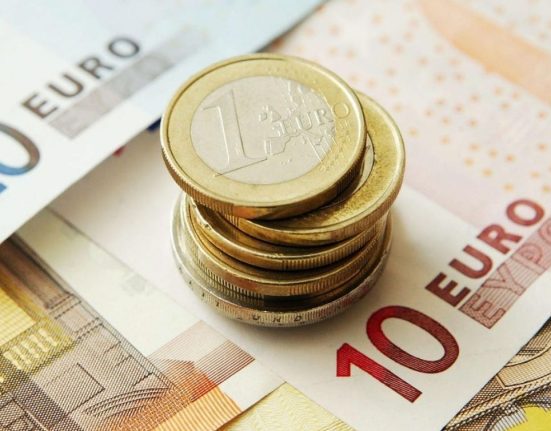 Euro Reaches High in Q1 2023 Before Falling Back Amid Risk-Off Mood