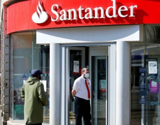 Santander Reports 1% Rise in Q1 Net Profit Despite New Tax