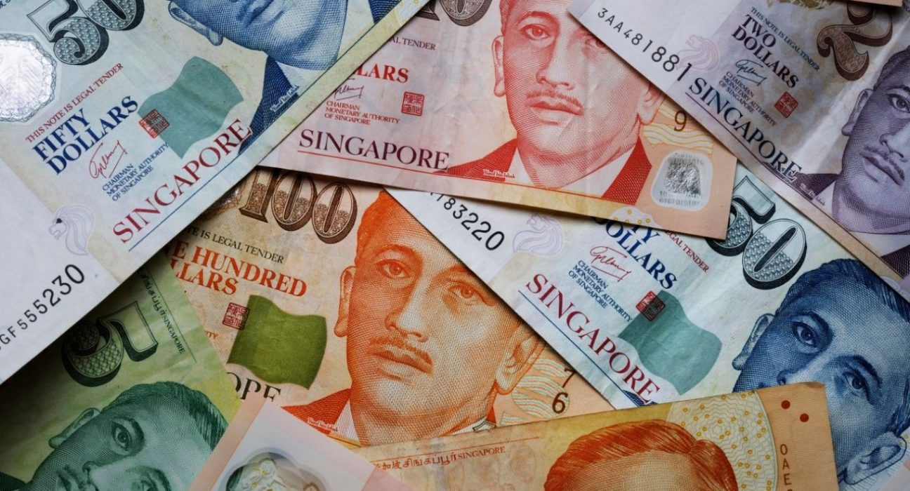 Singapore Dollar Rises as Industrial Production Improves in March