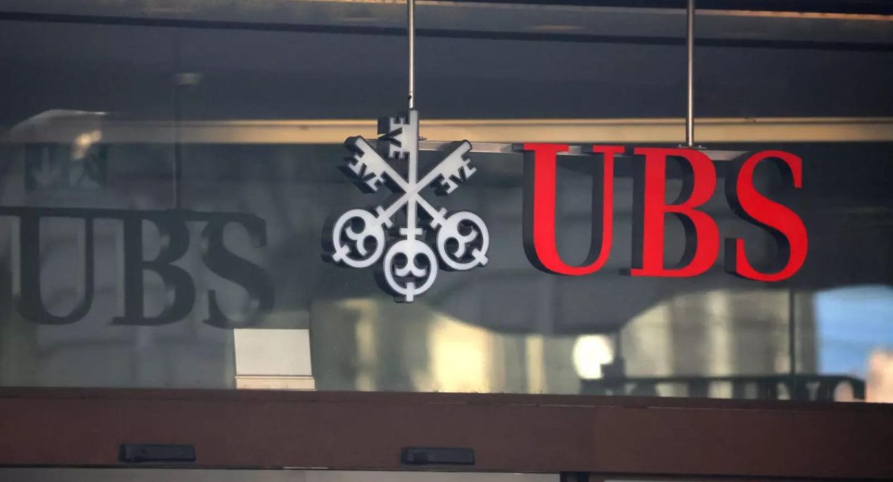 UBS CEO Eases Concerns About Credit Suisse Takeover