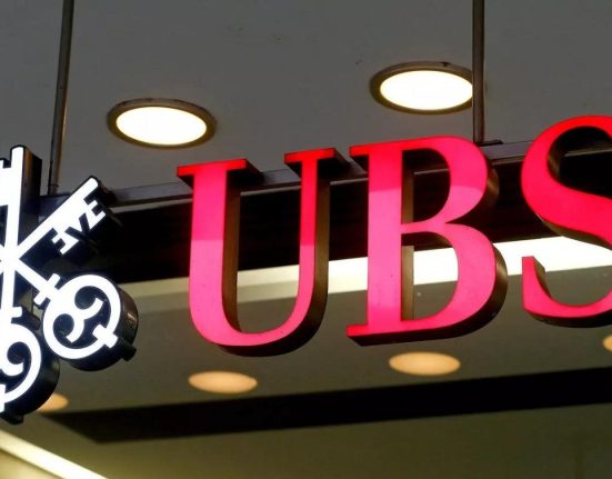 UBS reports 52% decline in Q1 profits due to increased legal provisions