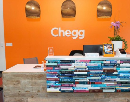 Chegg's Stock Crashes After Weak Guidance and Visibility