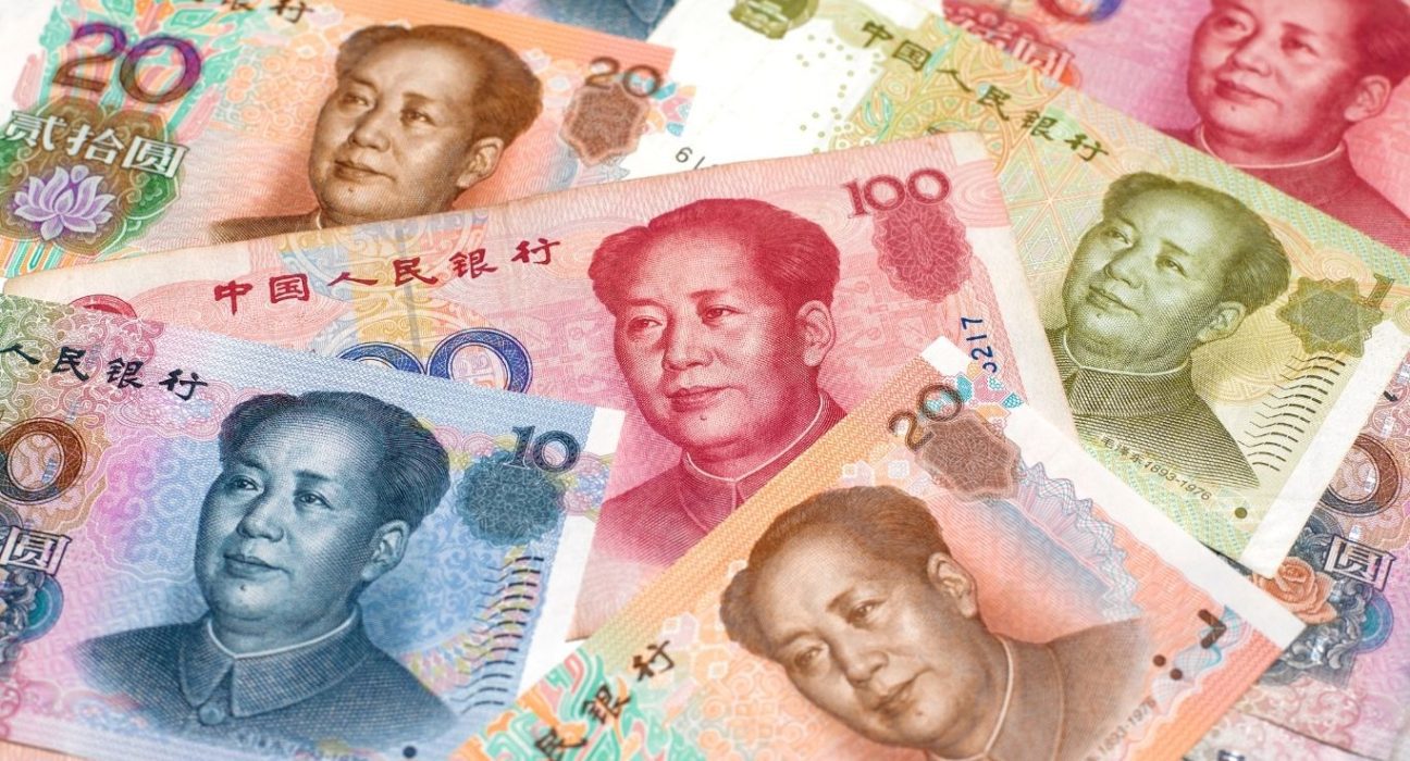 Chinese Yuan Inches Closer to 7 Level Against Dollar Amid Weaker Imports Data