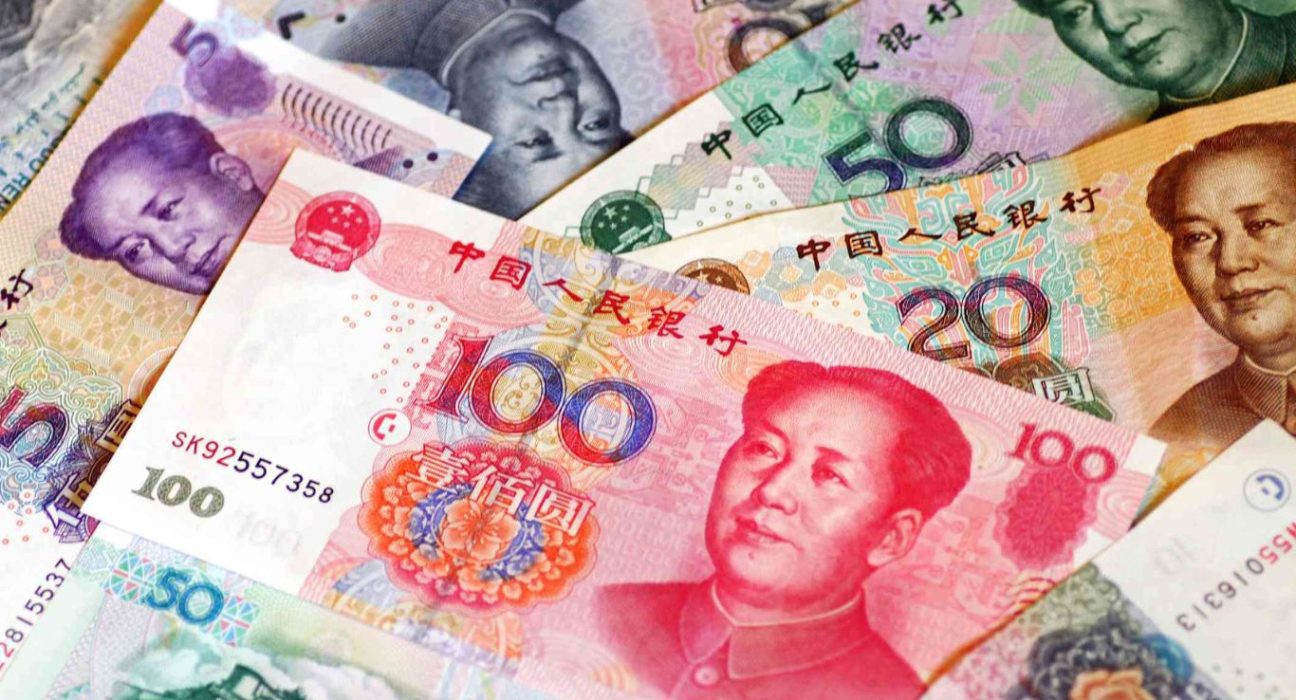 Chinese Yuan Rebounds Slightly, Remains Below Key Level as Central Bank Support Remains Limited