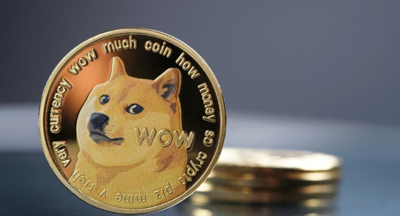 Dogecoin's Innovative Strategy Helps Regain Investor Interest Amidst Market Volatility and Meme Coin Competition