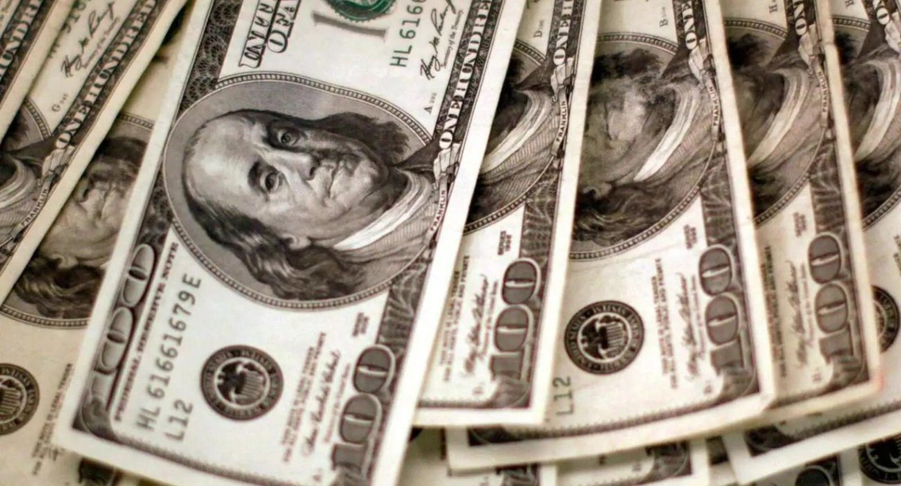 Dollar Index Rises to Near Two-Month High, Reflecting Strength Against Major Currencies