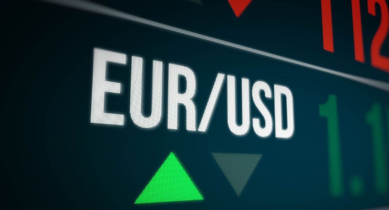 Euro Loses Momentum, Pushing EUR/USD to Two-Day Lows: Turnaround Tuesday Analysis