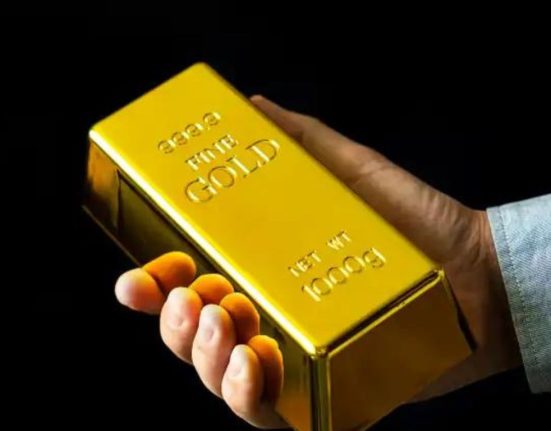 Fed to Cut Interest Rates in Q4, Potentially Boosting Gold Prices.
