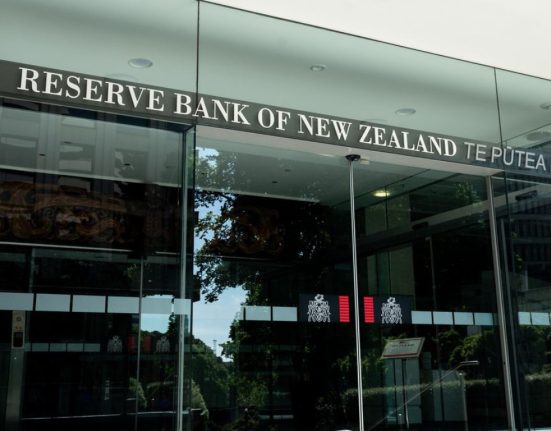 New Zealand's Reserve Bank to Conclude Aggressive Interest Rate Hikes, Pause Expected