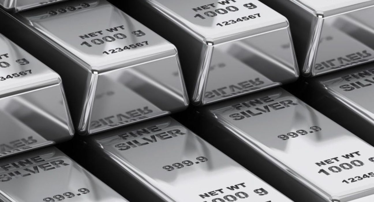 Silver Struggles to Capitalize on Overnight Bounce, Trading Range-Bound