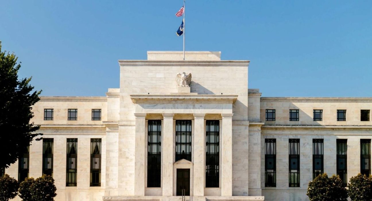 US Central Bankers Divided on Interest Rate Hikes as Battle Against Inflation Continues