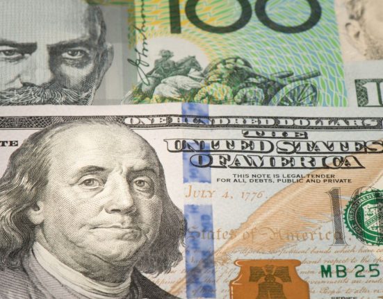 AUD/USD Pair Attempts Recovery as China's Manufacturing PMI Signals Expansion