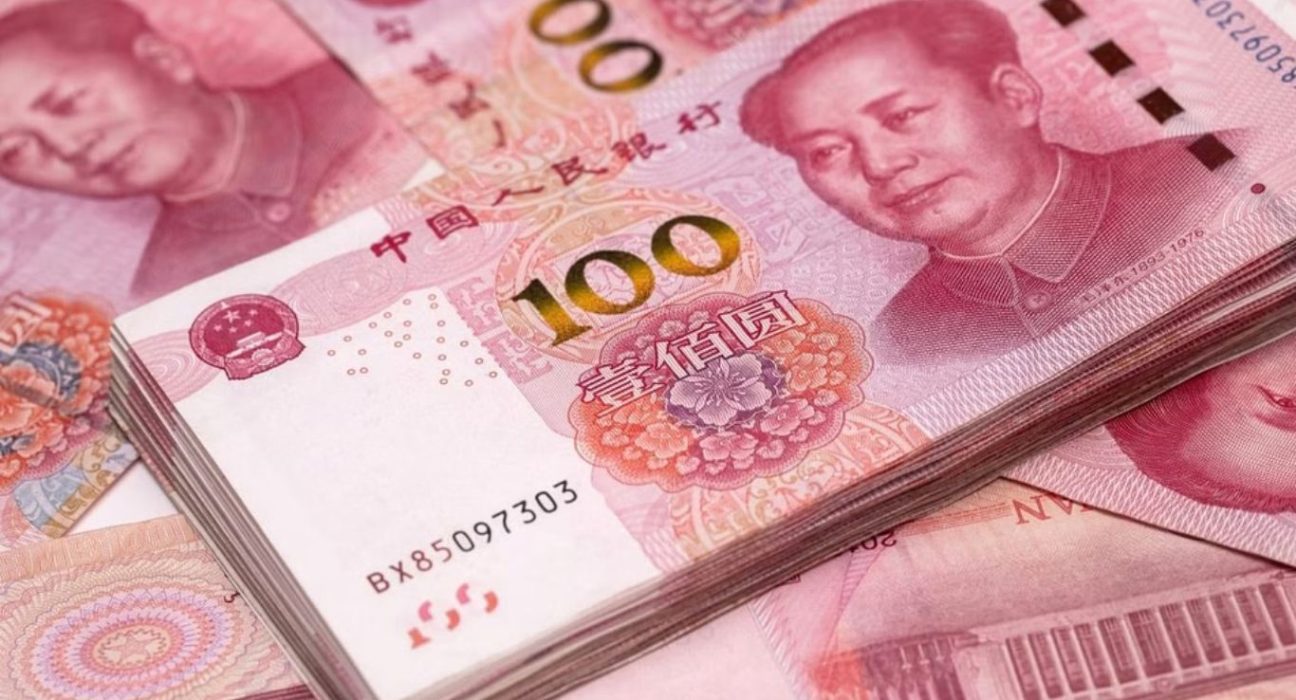 Argentina's Dollar Shortage Prompts Companies to Embrace China's Yuan for Imports