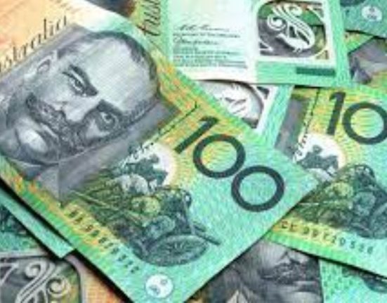 Australian Dollar Declines as Commodity Prices Plunge, Manufacturing Lags Behind: Market Update