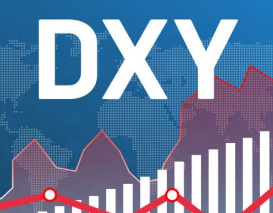 DXY Faces Downside Pressure as Selling Bias Persists Will the 102.00 Mark Hold