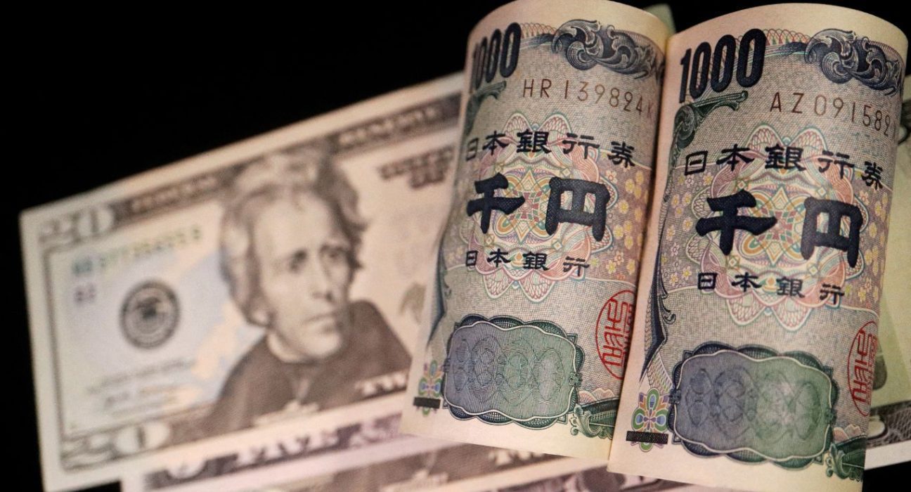 USD/JPY Struggles to Sustain Rebound, Faces Resistance in Asian Trading Session