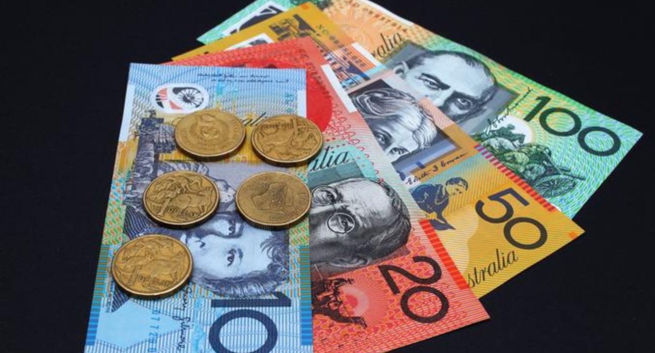Australian Dollar Plummets on Soft CPI Data, RBA's Interest Rate Hike Prospects Dim