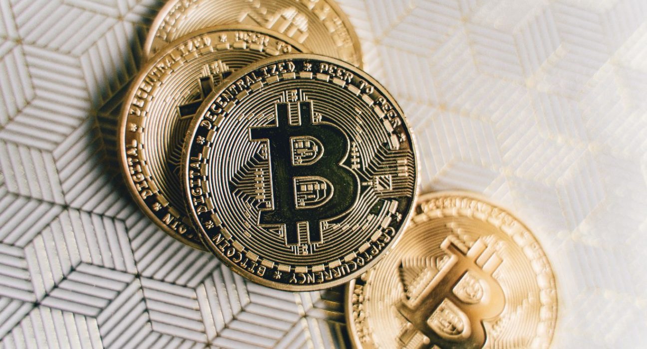 Bitcoin Plunges in Flash Crash, Briefly Dips Below $29,000