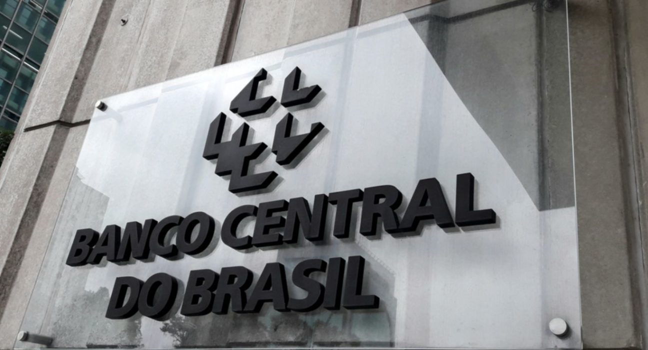 Brazil's Jobless Rate Drops to Nine-Year Low Despite High Interest Rates