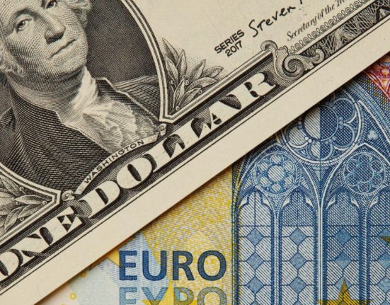 EUR/USD Nears Critical Levels Ahead of ECB Rate Announcement: Disappointing Data Fuels FX Speculatio