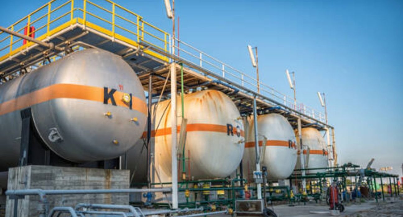 Natural Gas Prices Poised for Rebound Amid Shrinking Open Interest and Volume