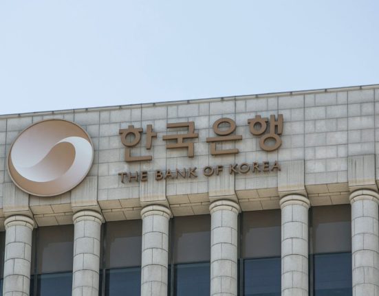 South Korea's Economy Surges in Q2, Bolstered by Trade Amid Calls for Monetary Policy Easing