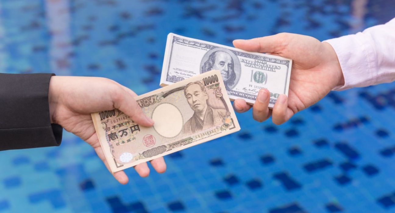 USD/JPY Exhibits Volatility: Friday Rally Erases Earlier Losses, What Lies Ahead?