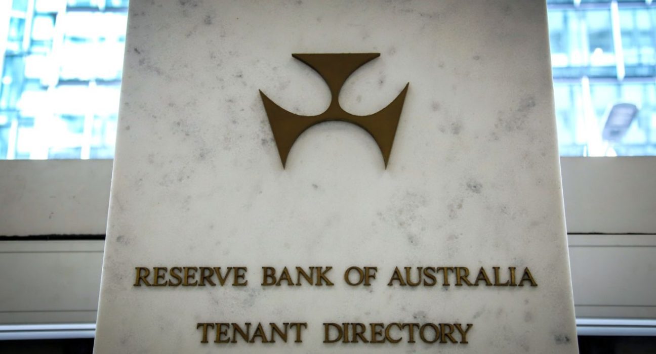 Australian Central Bank Holds Interest Rates Amid Inflation Surge