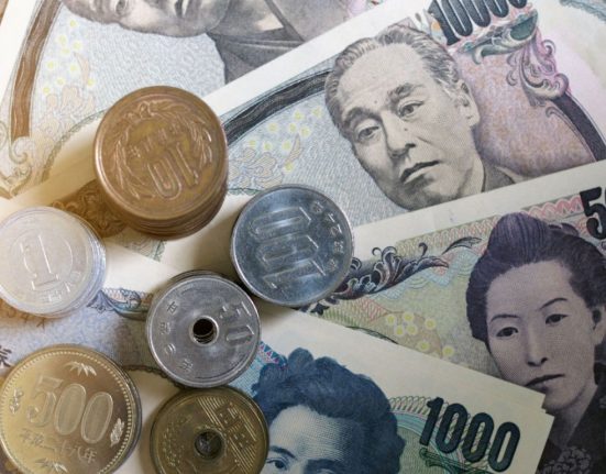 Japanese Yen's Value Slips by 0.2%: Factors Behind the Decline Explored