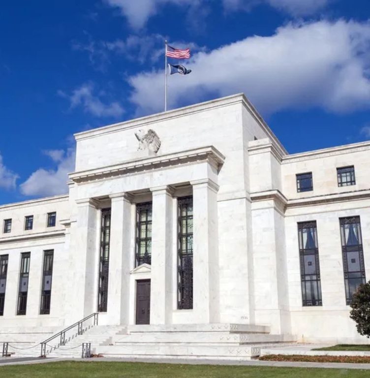 US Bank Deposits Experience Notable Rise While Commercial and Real Estate Lending Show Mixed Trends