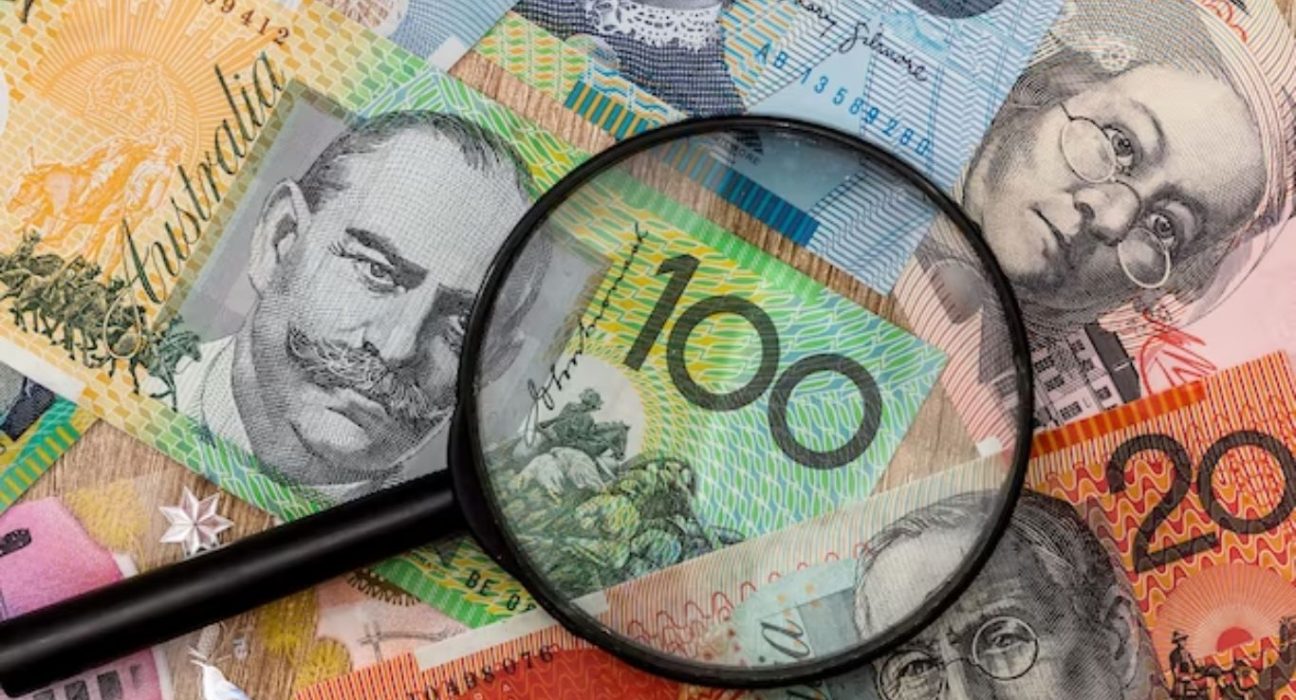 AUD/USD Pair Faces Sharp Decline Amid China's Economic Concerns