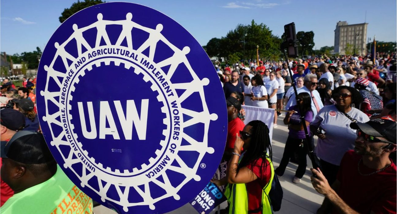 Leveraging Social Media: UAW's Push for Wage Increases from Detroit Three Automakers